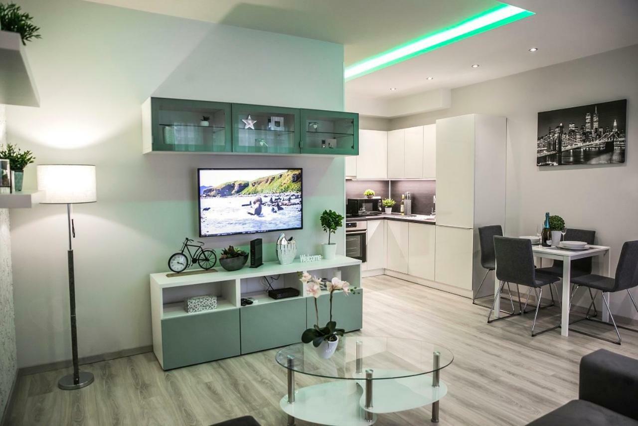 Downtown Dream Apartmans 塞格德 外观 照片